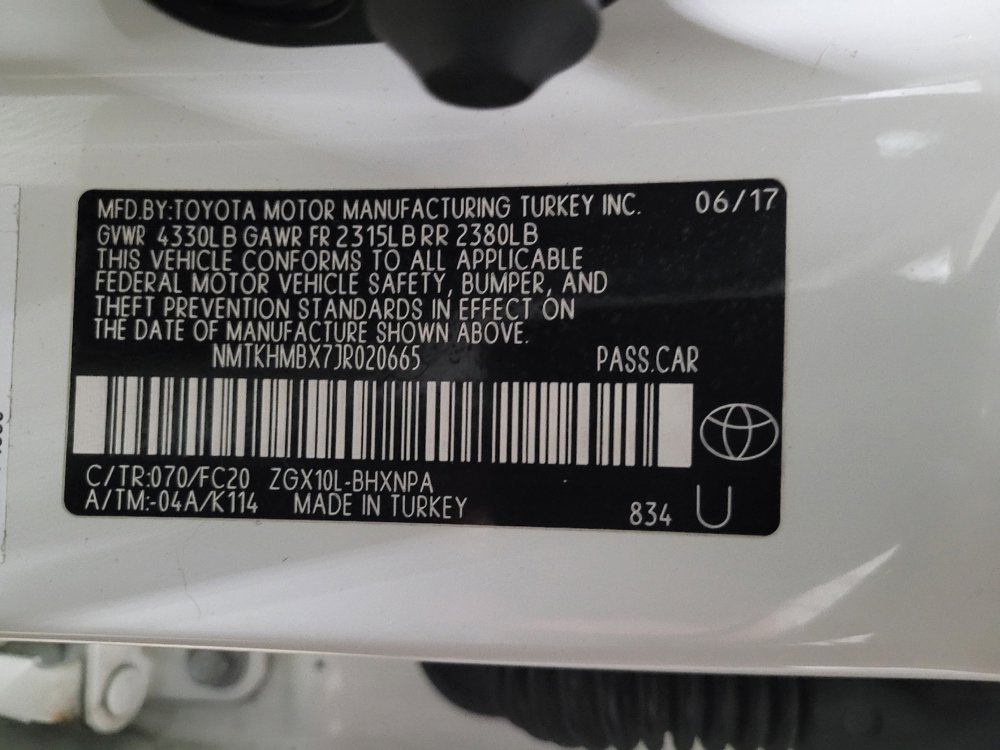 Used 2018 Toyota C-HR XLE image 33