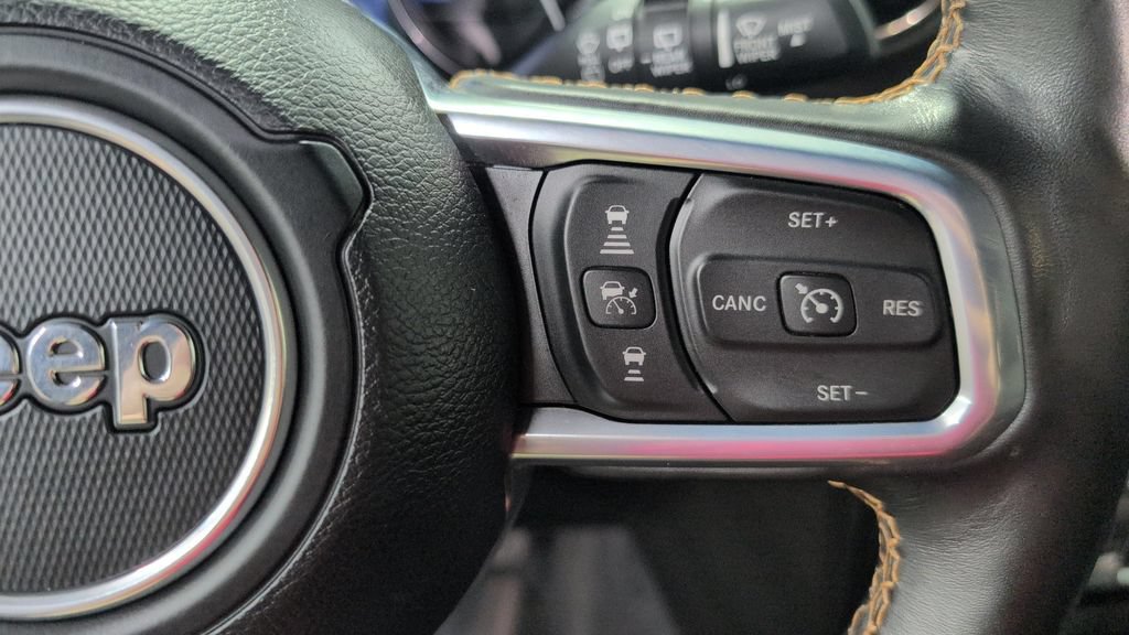 Used 2021 Jeep Wrangler Unlimited Sahara AWD/4WD image 11