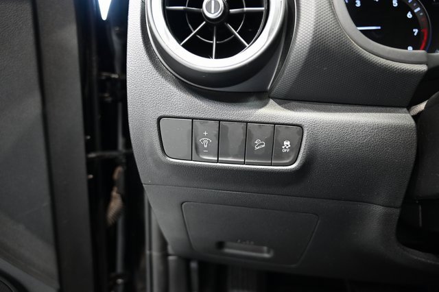 Used 2022 Hyundai Kona SEL w/ Cargo Package image 23