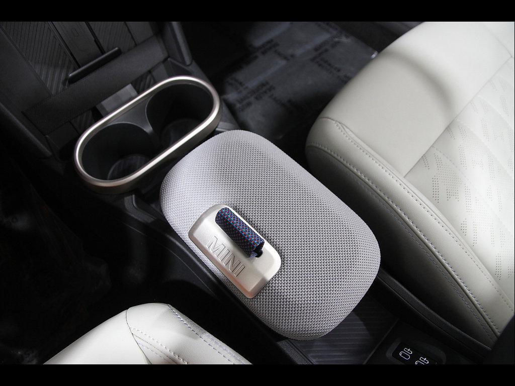 Certified 2025 MINI Cooper Convertible FWD image 17