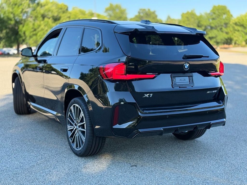 New 2027 BMW X1 xDrive28i AWD/4WD image 4