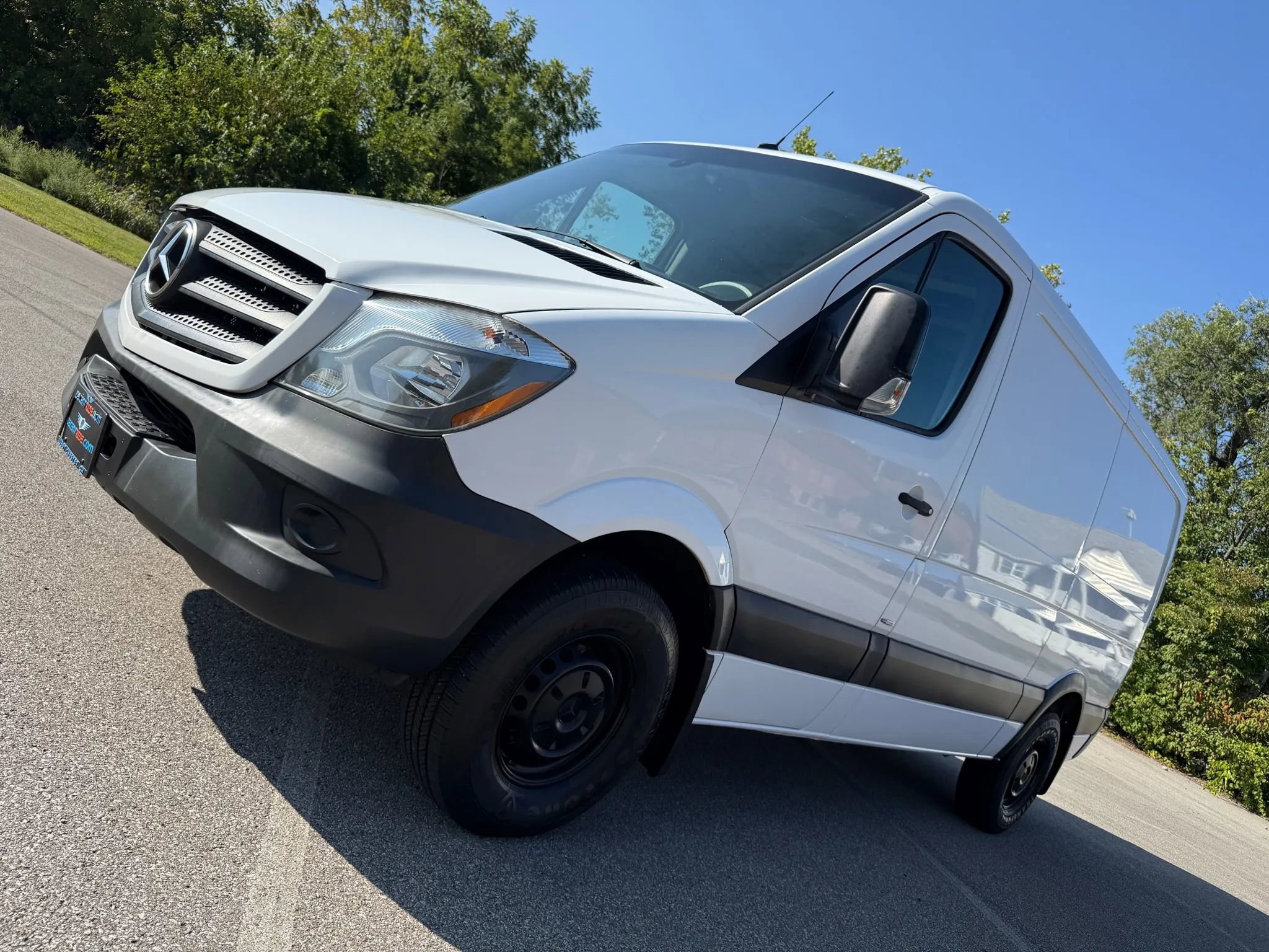Used 2016 Mercedes-Benz Sprinter 2500 w/ Convenience Package image 36