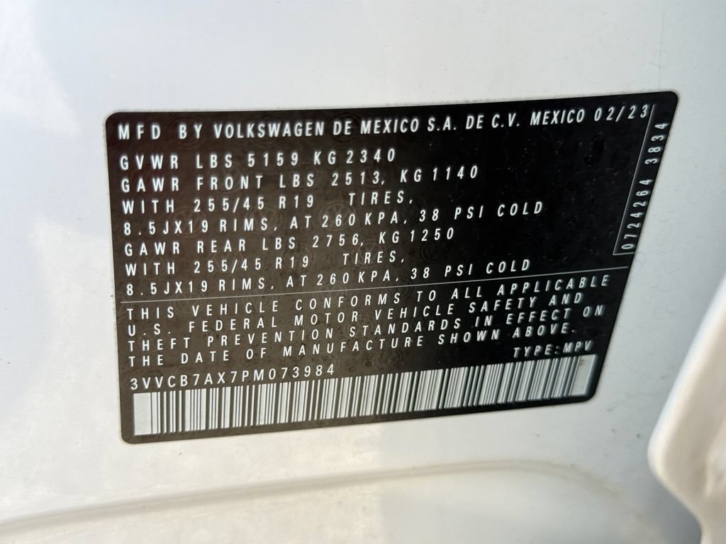 Used 2023 Volkswagen Tiguan SE R-Line FWD image 29