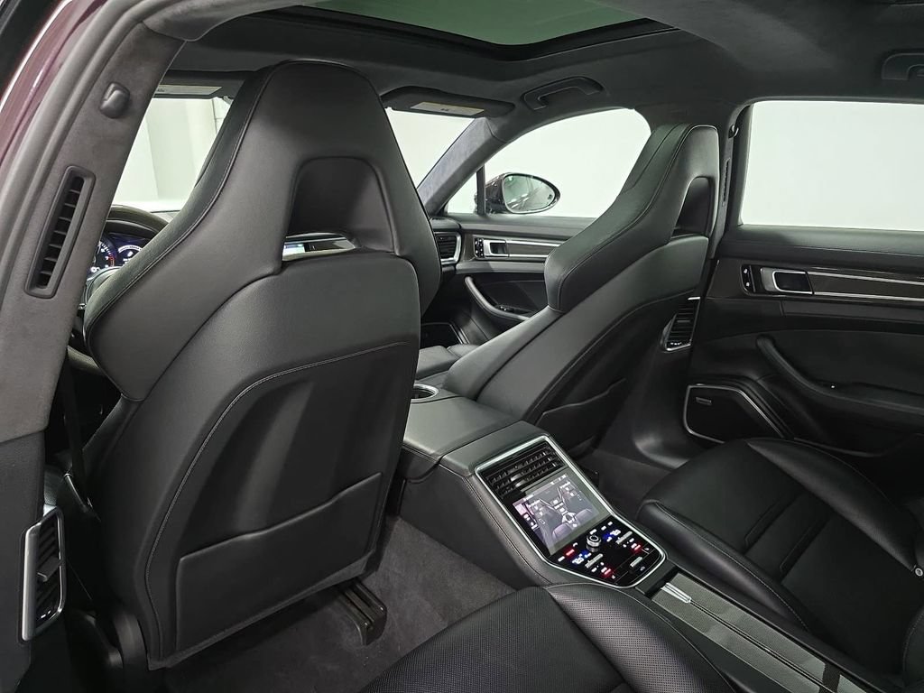 Certified 2020 Porsche Panamera GTS AWD/4WD image 28
