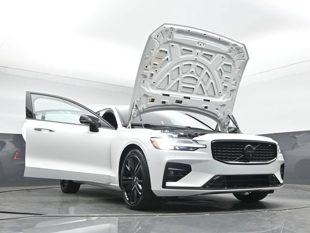 Used 2024 Volvo S60 B5 Plus w/ Climate Package FWD image 54