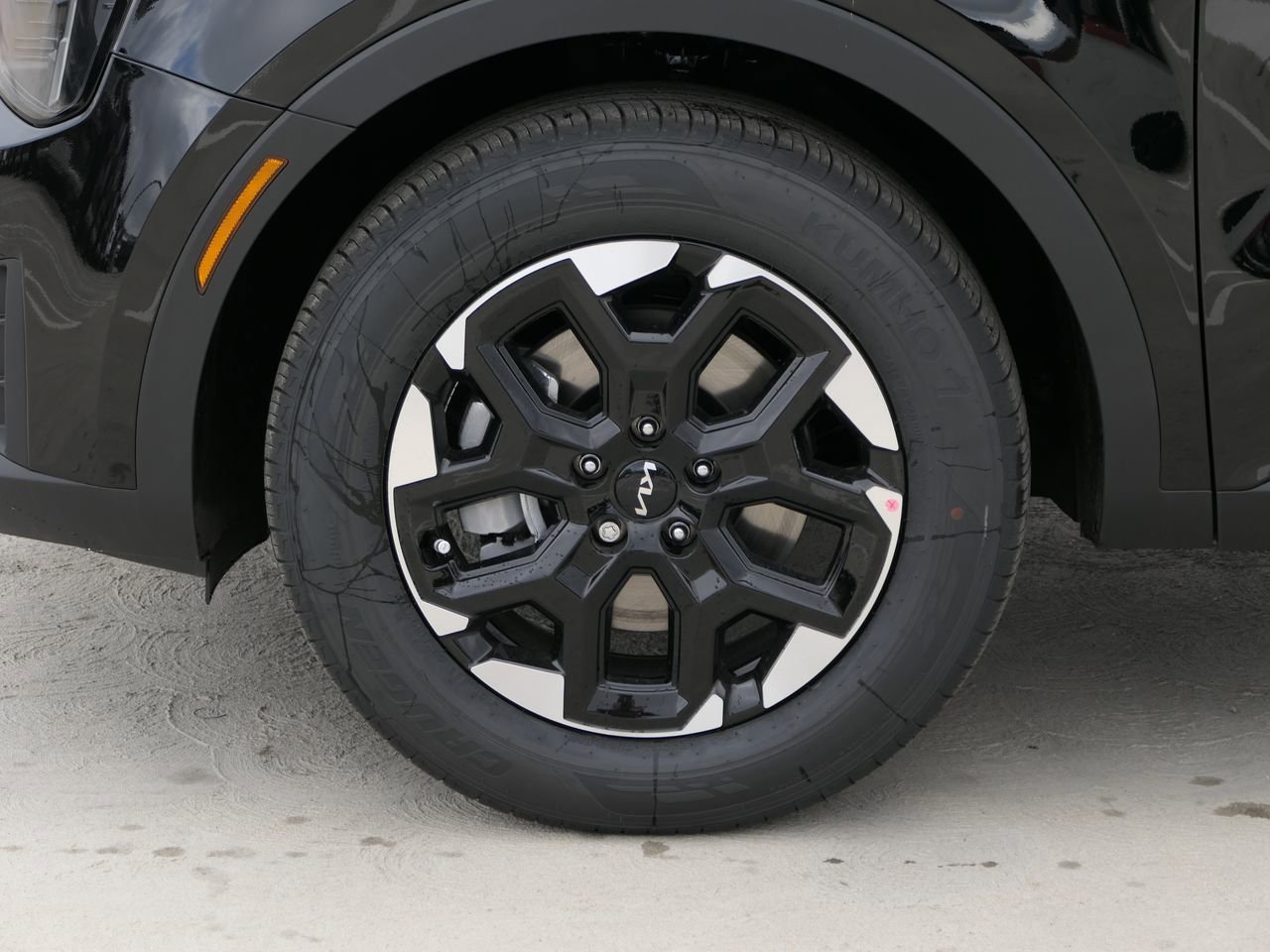 New 2026 Kia Sorento S FWD image 9