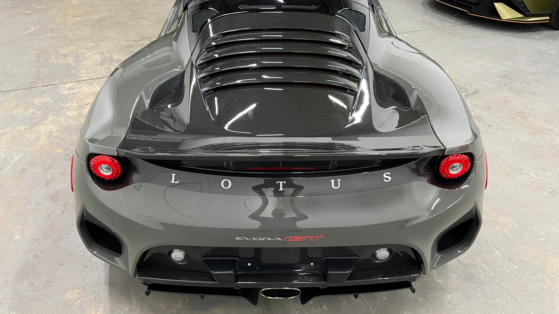 Used 2021 Lotus Evora image 12