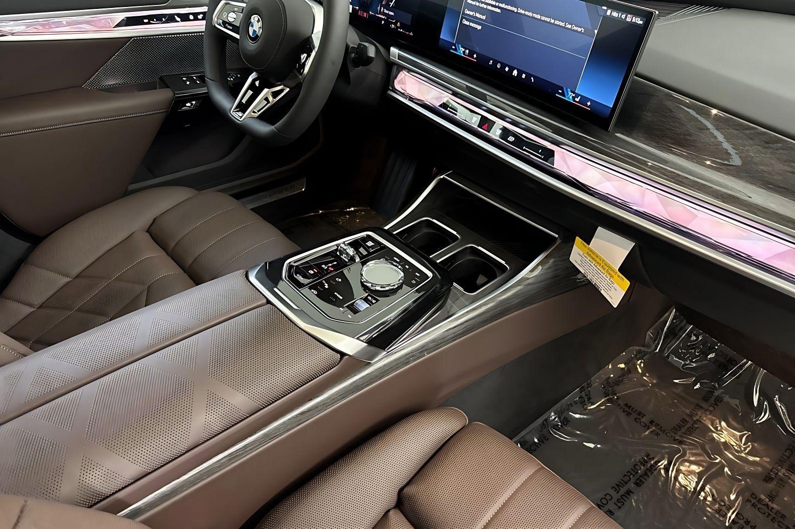 New 2025 BMW 760i xDrive AWD/4WD image 22