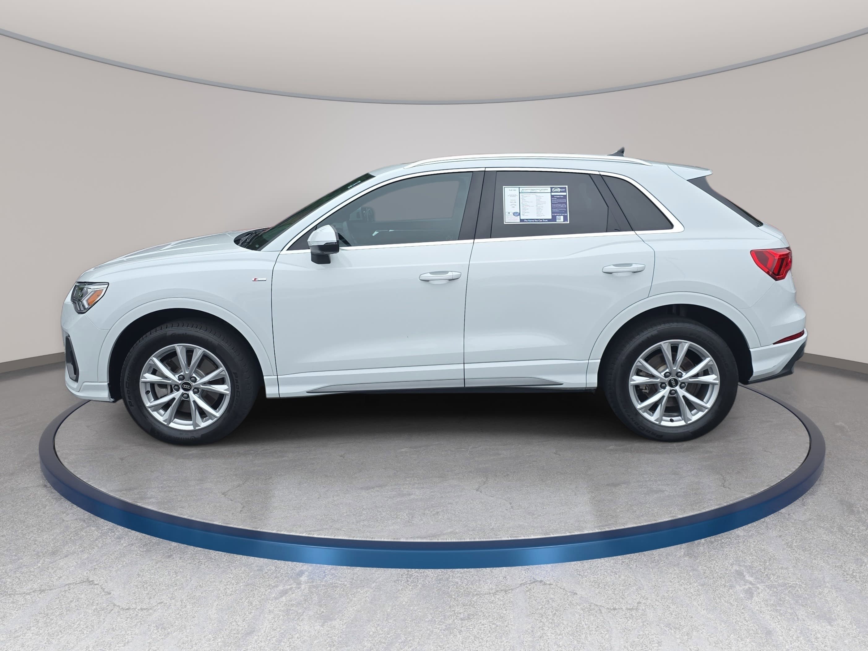 Used 2023 Audi Q3 2.0T Premium Plus w/ Premium Plus Package AWD/4WD image 8