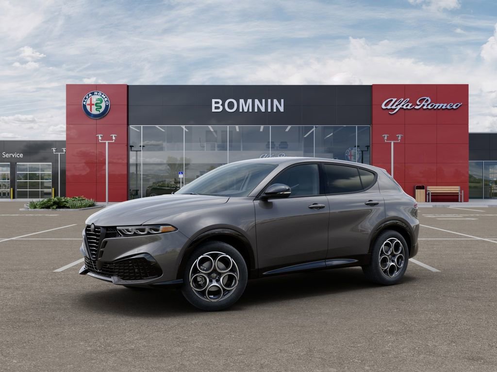 New 2026 Alfa Romeo Tonale AWD/4WD image 2