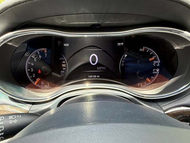 Used 2021 Jeep Grand Cherokee Summit RWD image 23