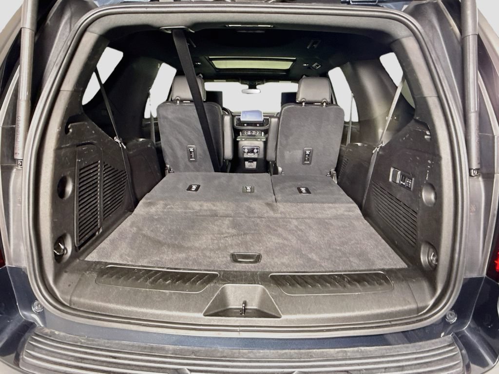 Used 2021 GMC Yukon SLT w/ SLT Luxury Plus Package AWD/4WD image 28