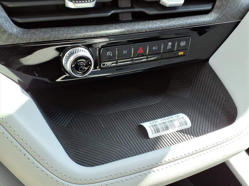 New 2026 Ford Explorer Platinum w/ LUX Leather Package image 23