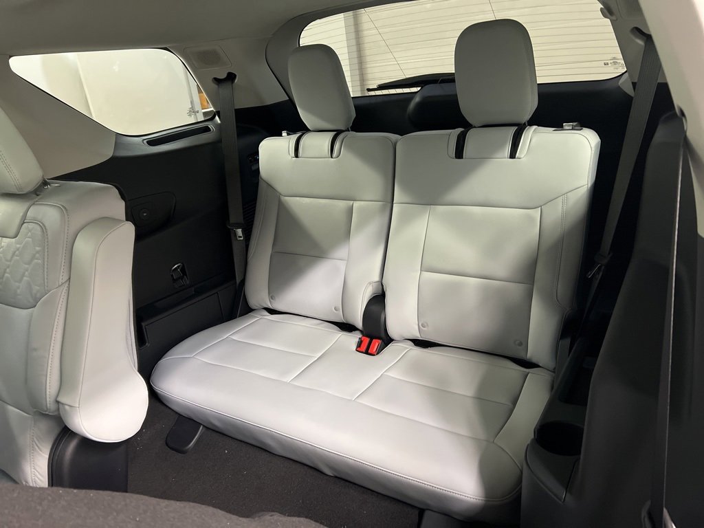 New 2026 Ford Explorer Platinum w/ LUX Leather Package image 33