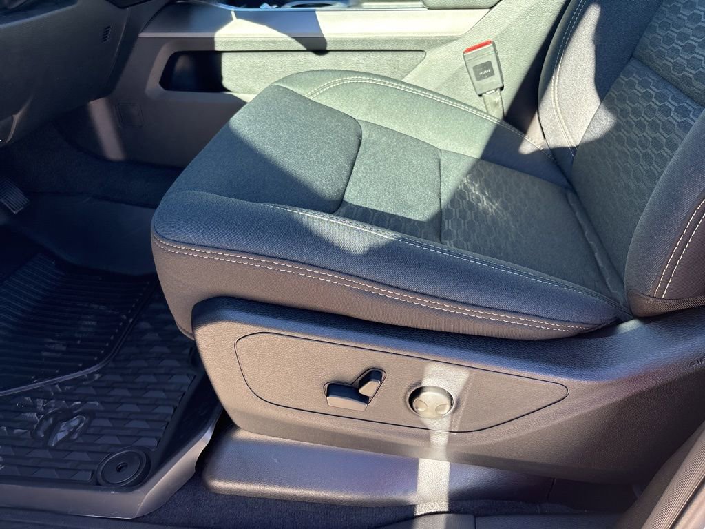 New 2026 RAM 1500 Big Horn AWD/4WD image 15