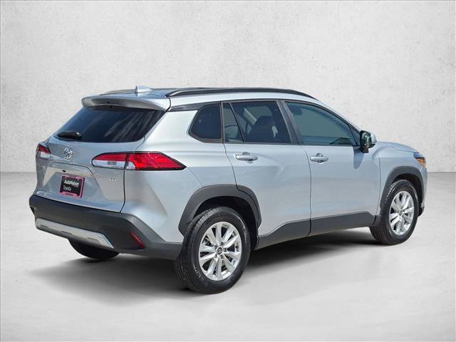 Used 2023 Toyota Corolla Cross LE FWD image 5