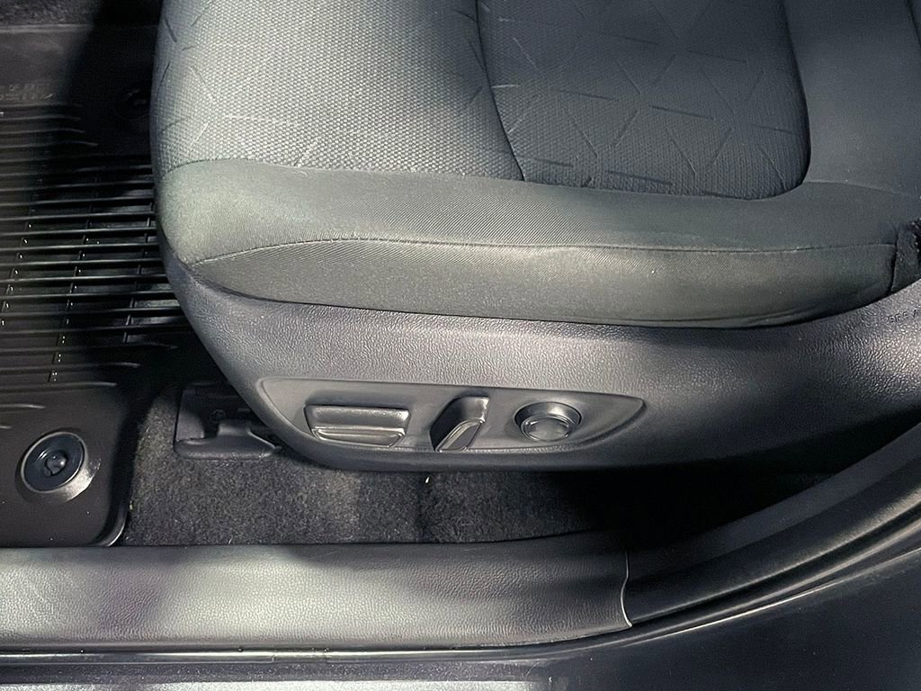 Used 2023 Toyota RAV4 XLE w/ Convenience Package AWD/4WD image 22