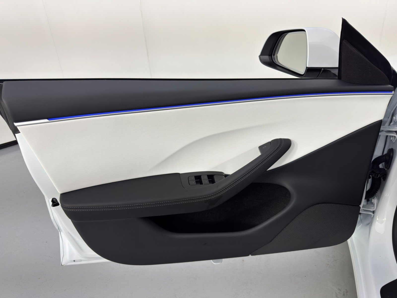 Used 2025 Tesla Model 3 Long Range image 45