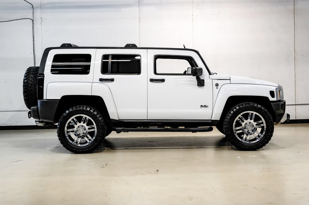 Used 2009 HUMMER H3 AWD/4WD image 10