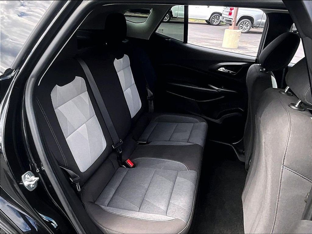 Used 2024 Chevrolet Trax LS FWD image 15