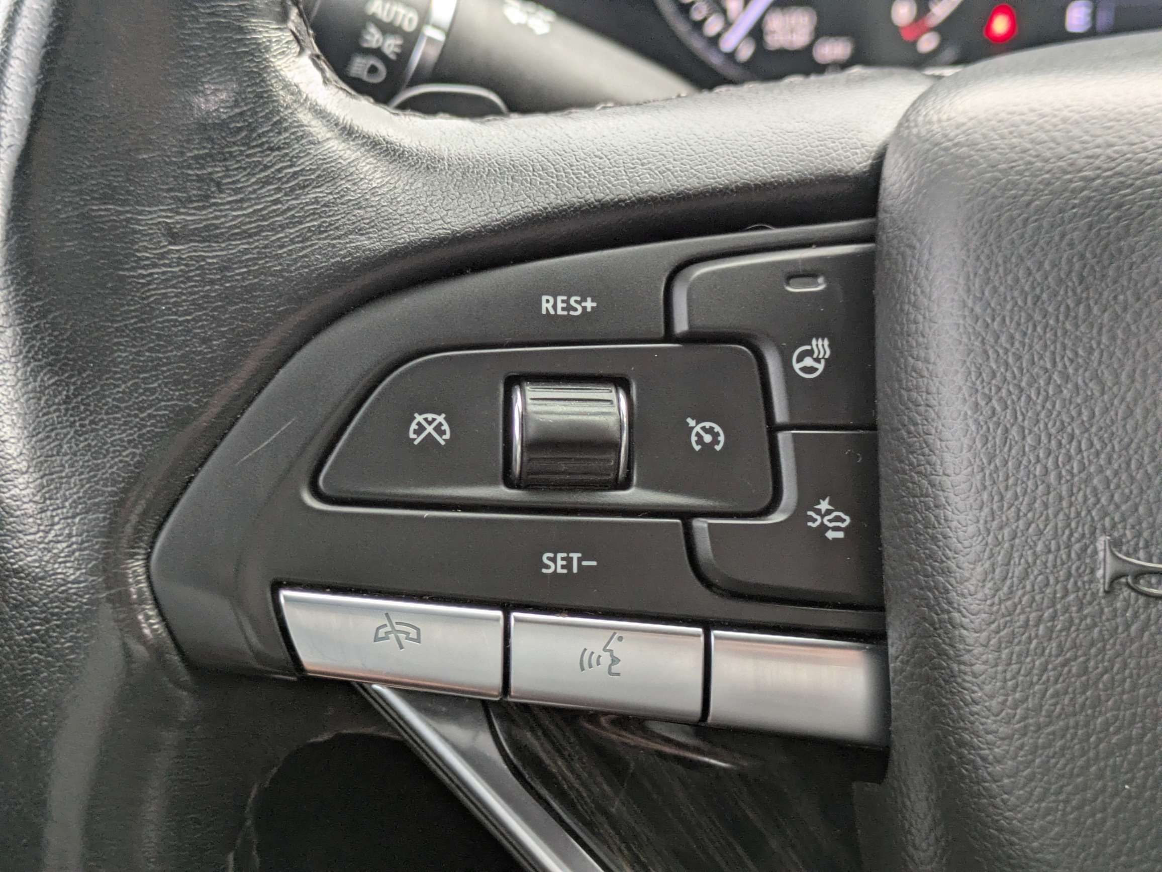 Used 2022 Cadillac XT6 Premium Luxury FWD image 26