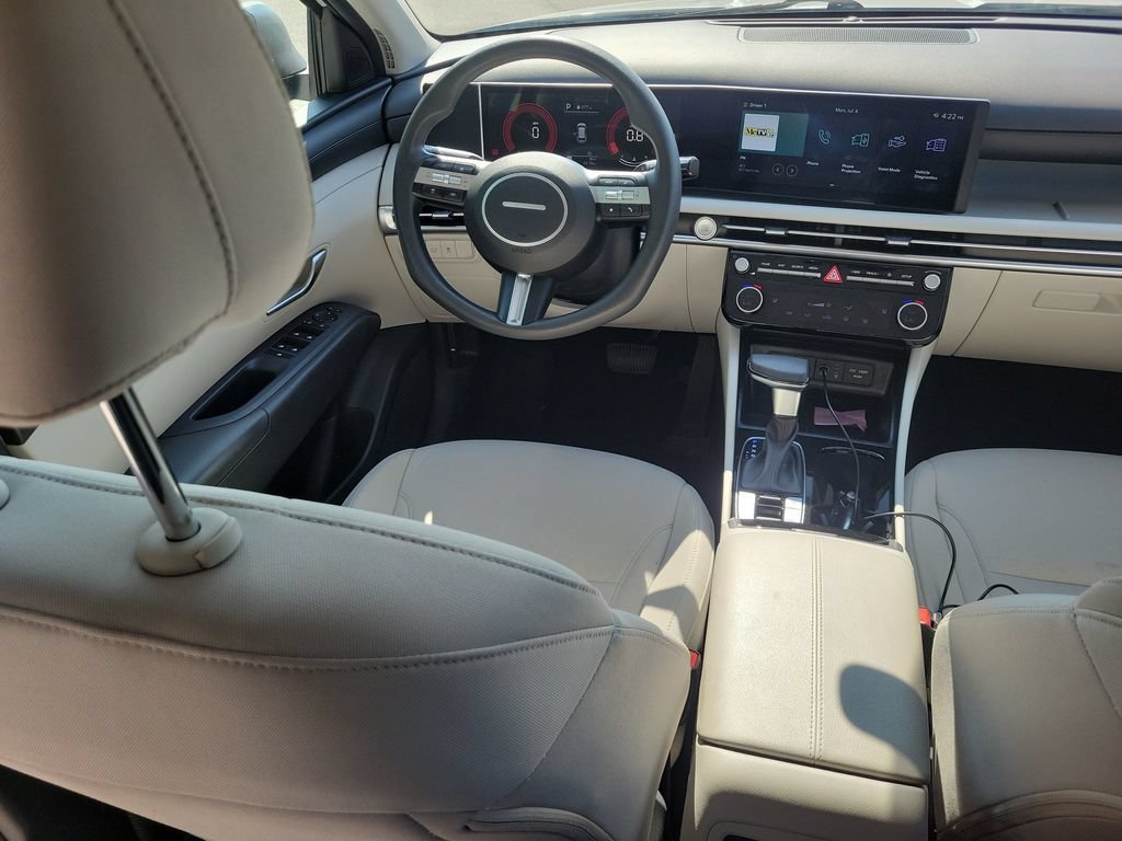 Used 2025 Hyundai Tucson SEL FWD image 13
