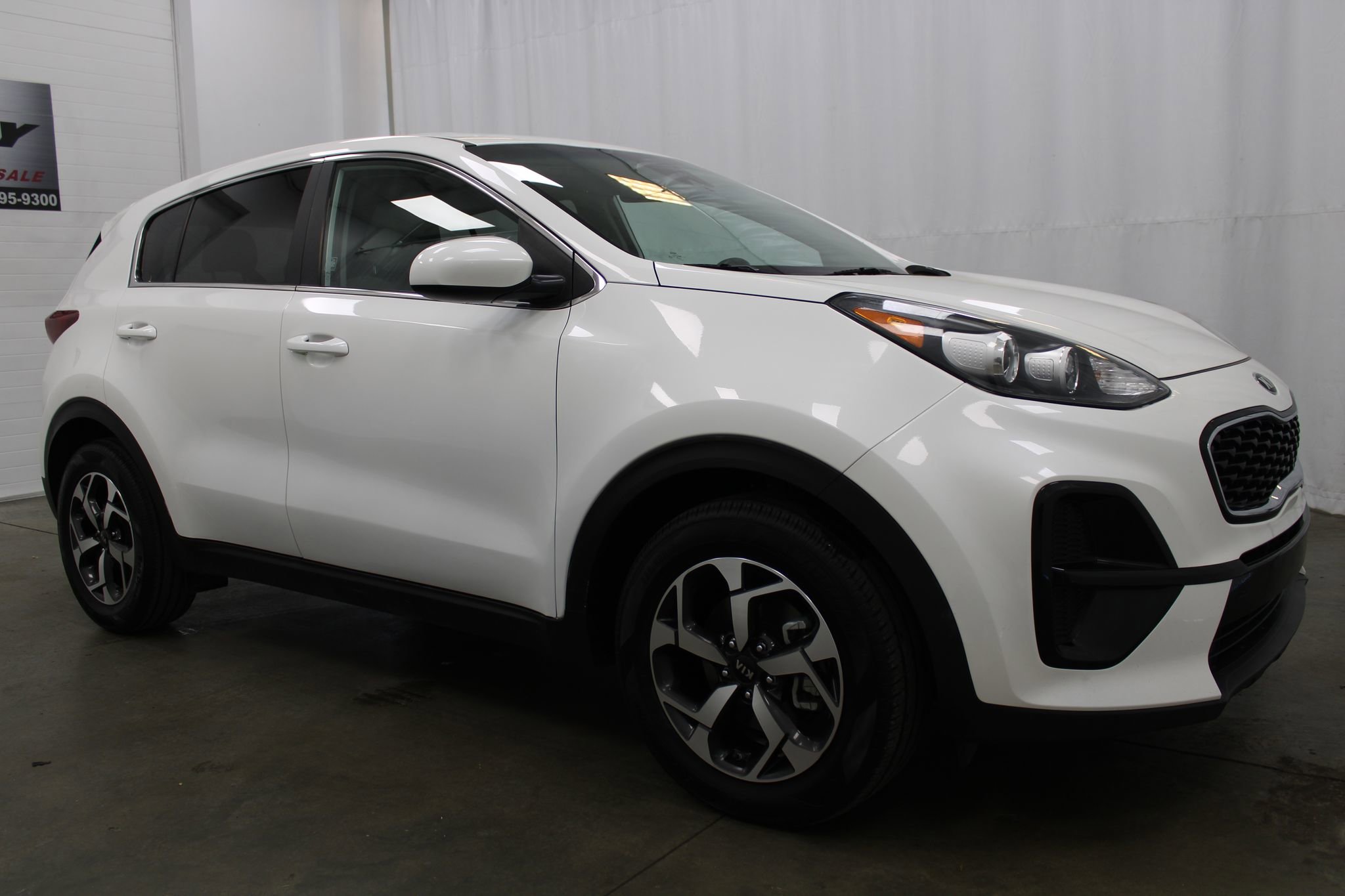 Used 2021 Kia Sportage LX FWD image 4