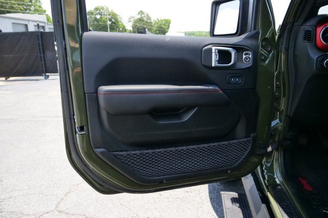 Used 2021 Jeep Wrangler Rubicon AWD/4WD image 36