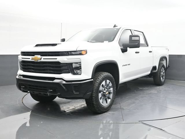 Used 2024 Chevrolet Silverado 2500 Custom w/ Custom Convenience Package AWD/4WD image 3