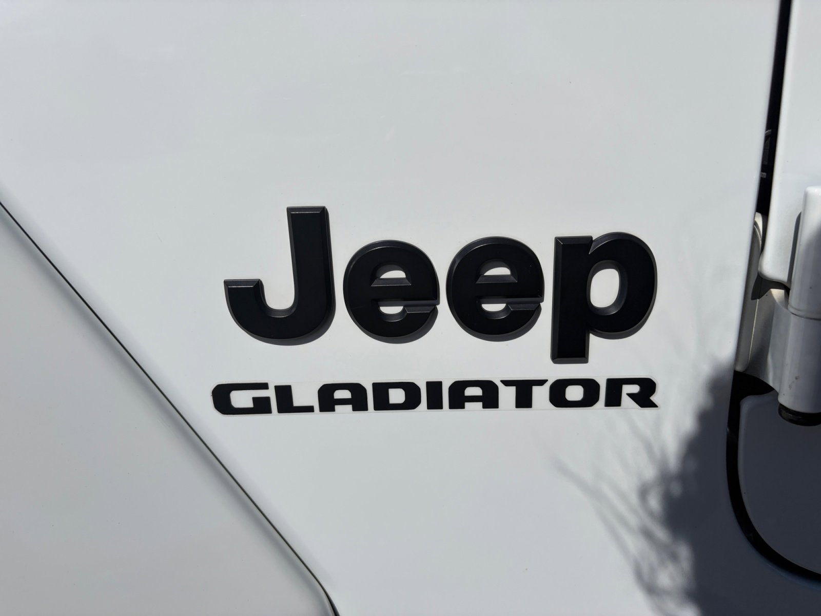 Used 2022 Jeep Gladiator Sport AWD/4WD image 23