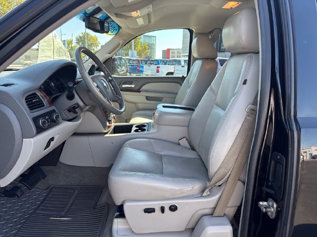 Used 2013 Chevrolet Silverado 1500 LTZ w/ LTZ Plus Package AWD/4WD image 9