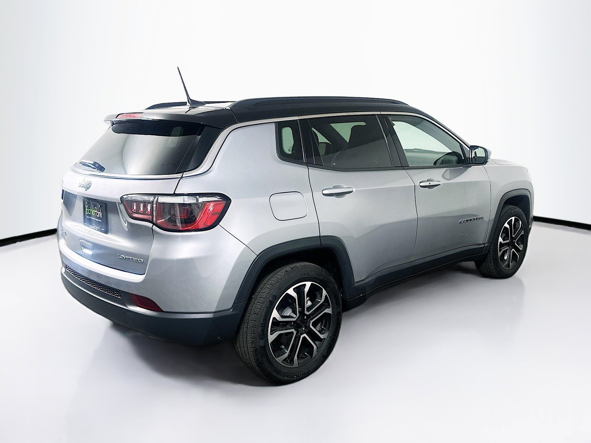 Used 2023 Jeep Compass Limited AWD/4WD image 9