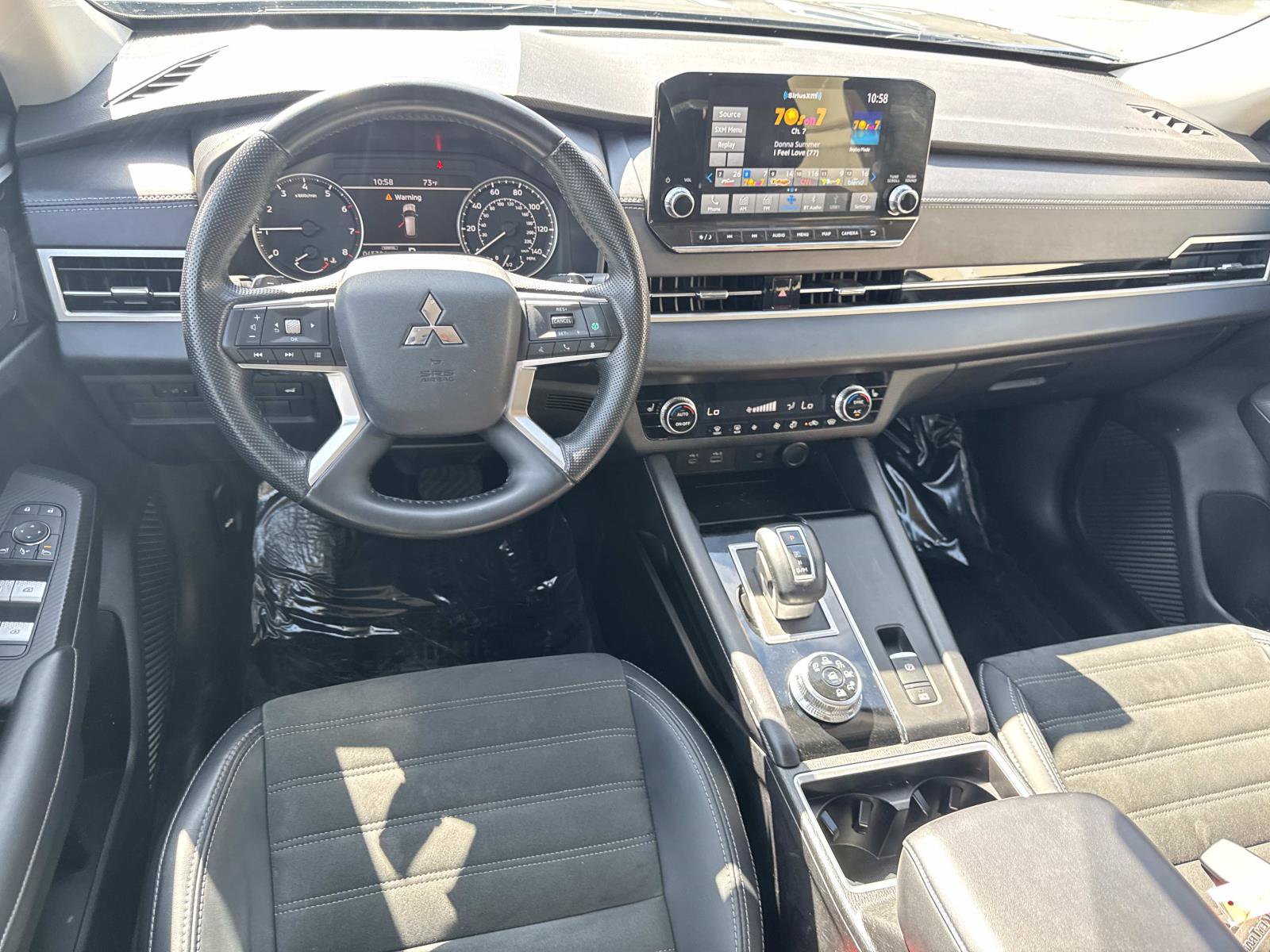 Used 2024 Mitsubishi Outlander AWD image 7