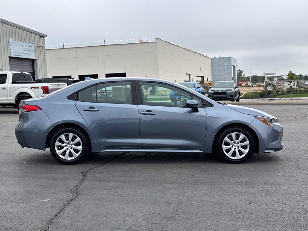 Used 2024 Toyota Corolla LE FWD image 8