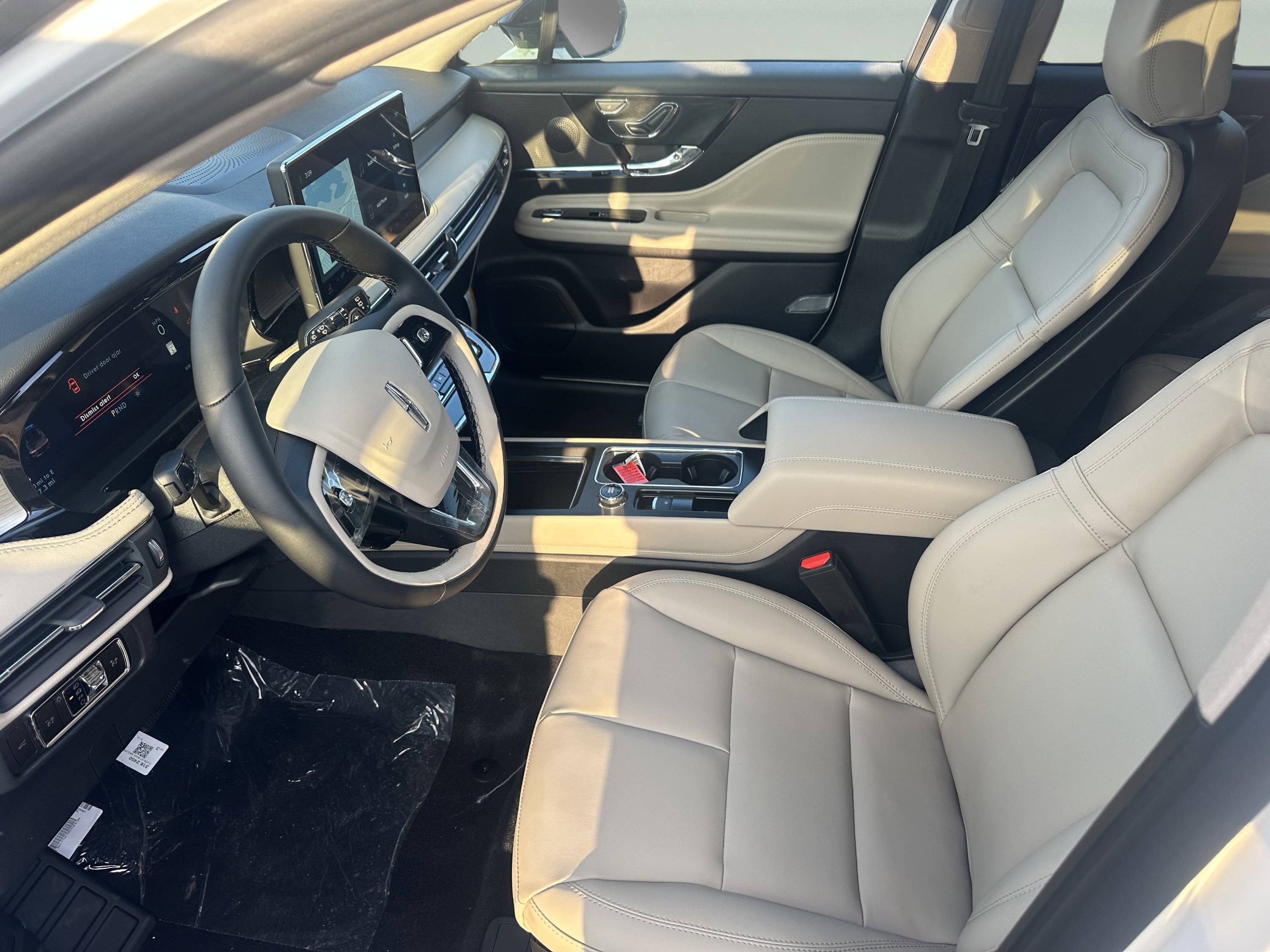 New 2026 Lincoln Corsair Premiere image 9