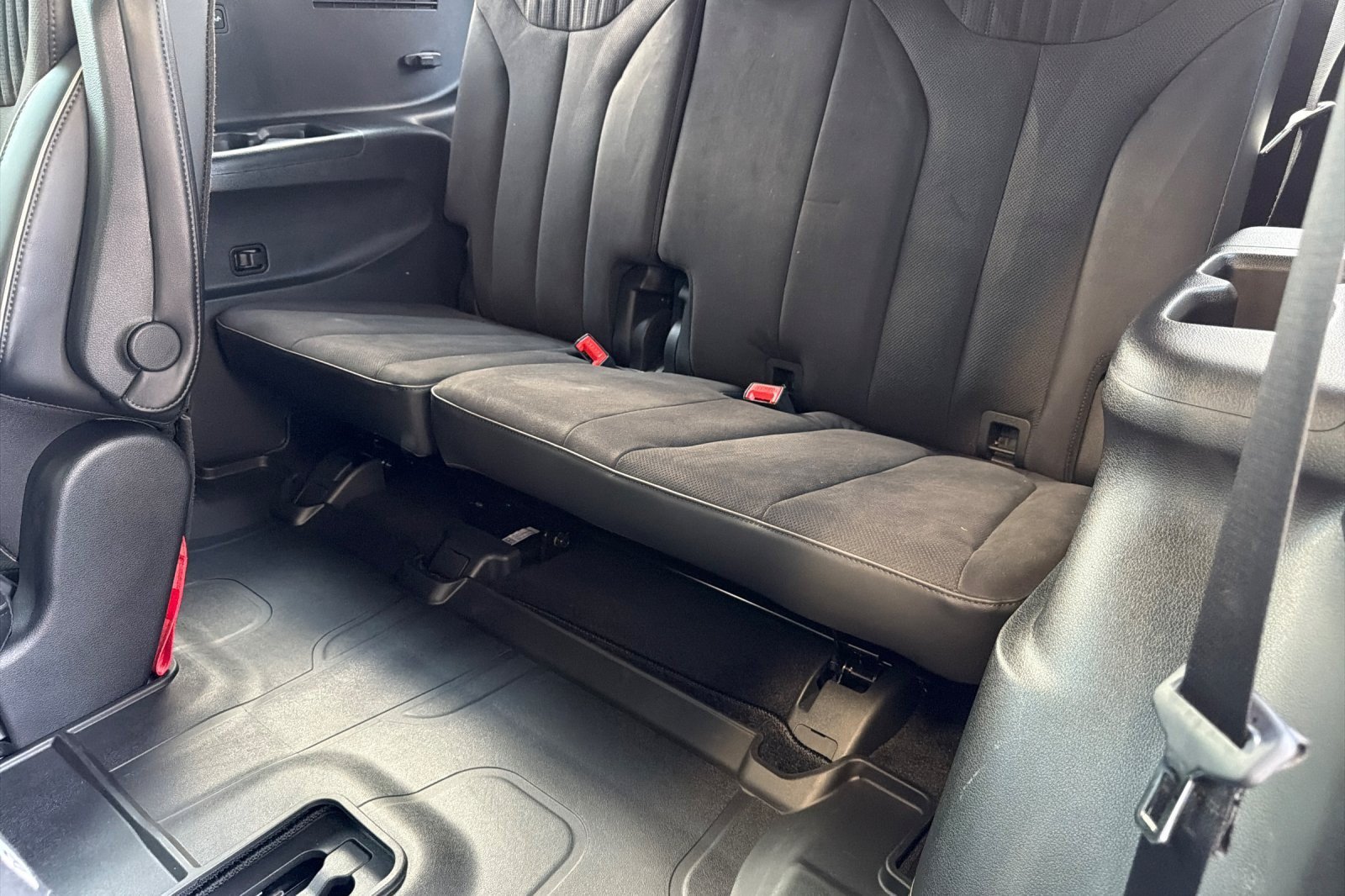 Used 2024 Hyundai Palisade Calligraphy AWD/4WD image 14