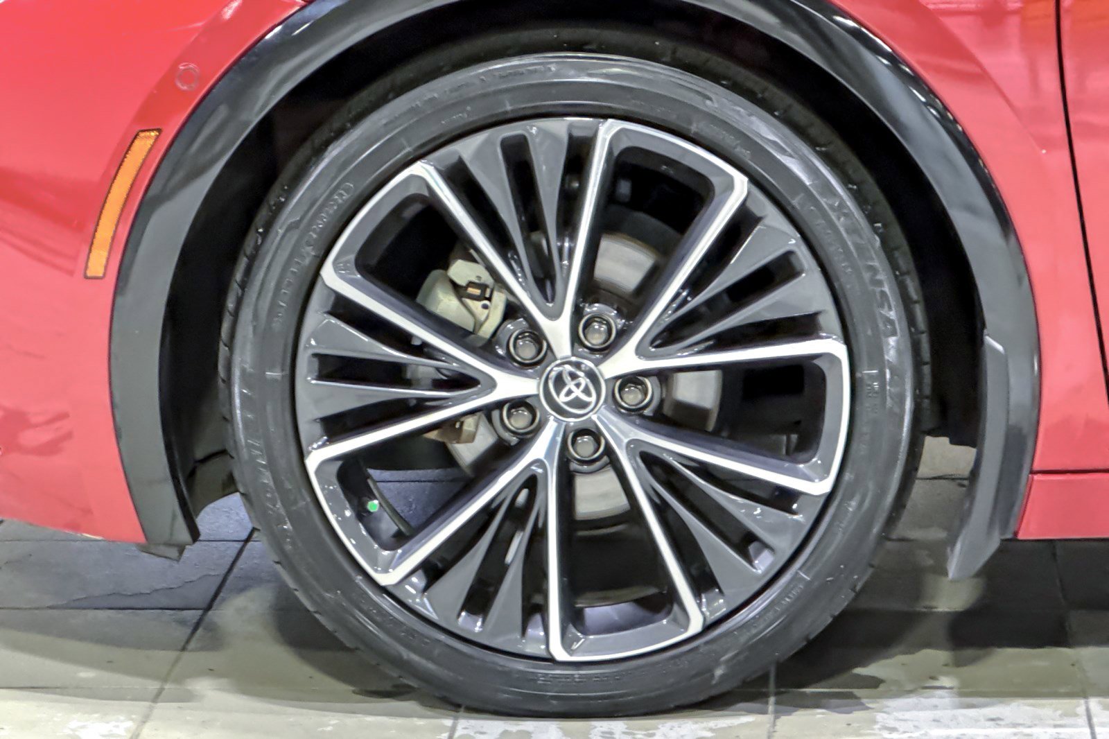 Used 2024 Toyota Prius Limited w/ Limited Premium Package image 11