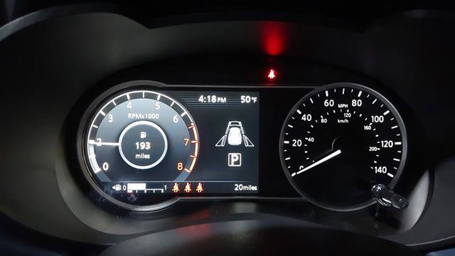Used 2025 Nissan Versa SV w/ Trunk Package FWD image 22
