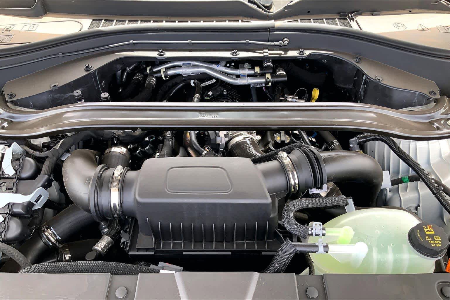 New 2026 Lincoln Aviator 2WD w/ Jet Appearance Package image 16