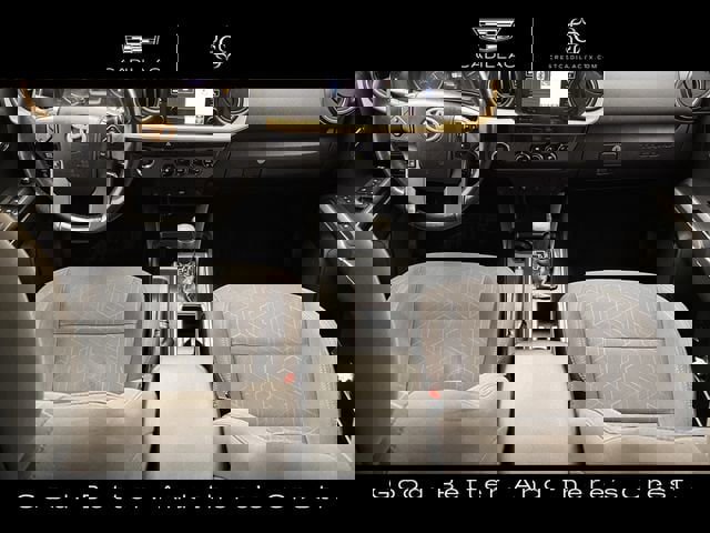 Used 2016 Toyota Tacoma TRD Off-Road w/ Towing Package image 9