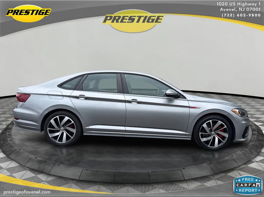 Used 2021 Volkswagen Jetta GLI Autobahn FWD image 4