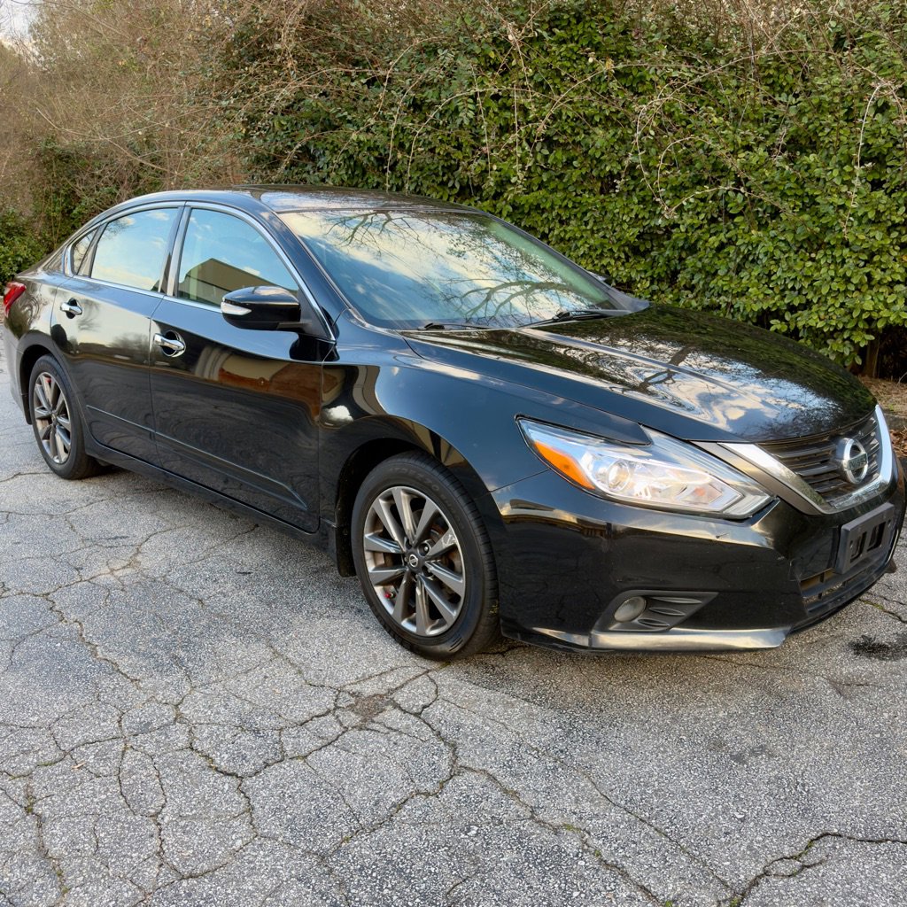 Used 2016 Nissan Altima 2.5 SV w/ Convenience Package FWD image 10