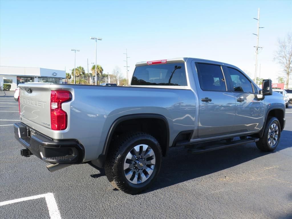 Used 2026 Chevrolet Silverado 2500 Custom w/ Custom Value Package image 3