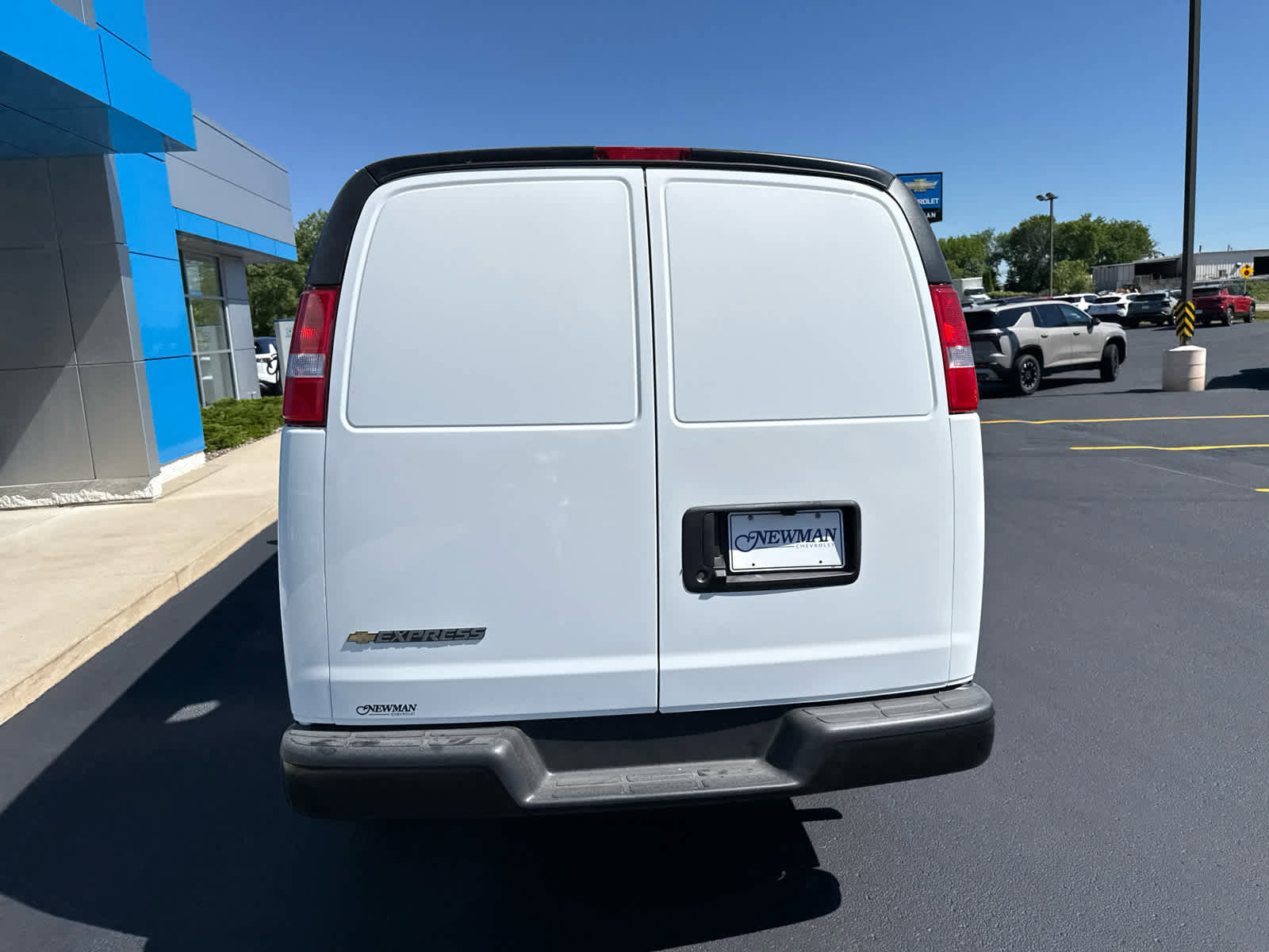 New 2026 Chevrolet Express 3500 Extended w/ Driver Convenience Package RWD image 9