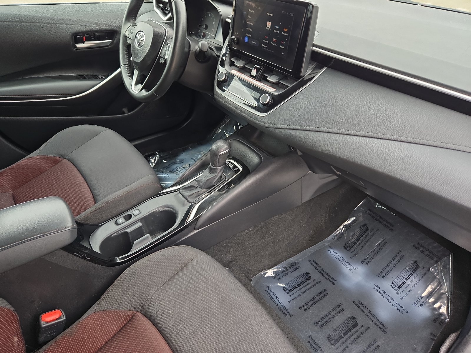 Certified 2025 Toyota Corolla SE FWD image 14
