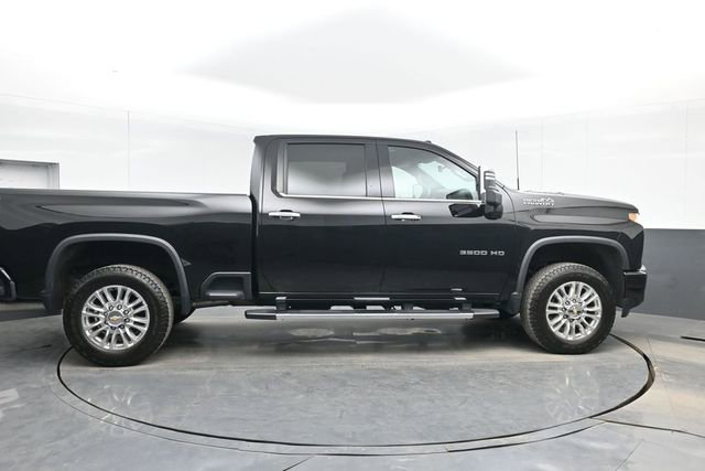 Used 2022 Chevrolet Silverado 3500 High Country w/ LPO, Hitch Package AWD/4WD image 15