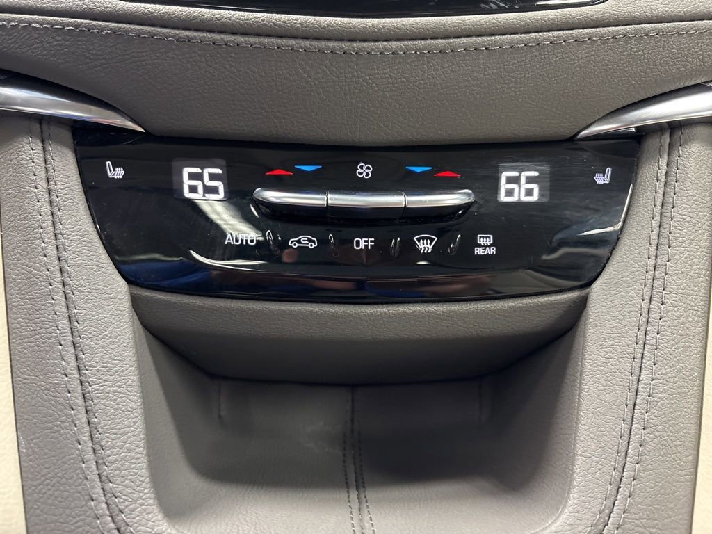 Used 2022 Cadillac XT5 Premium Luxury image 34