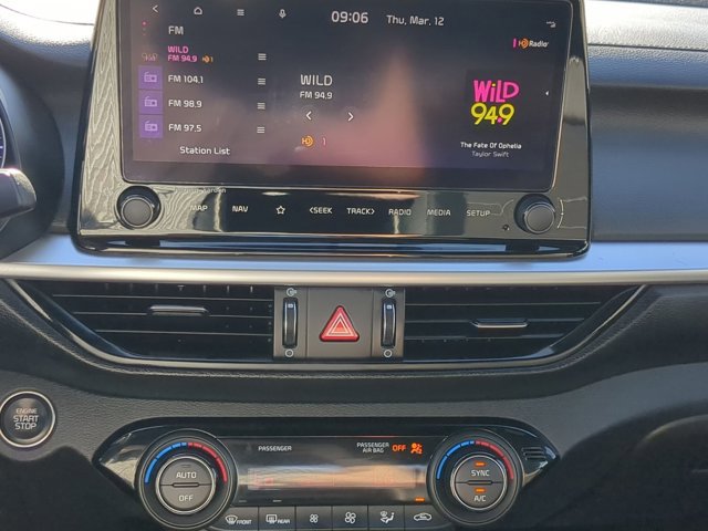 Used 2023 Kia Forte GT-Line w/ GT-Line Premium Package image 15