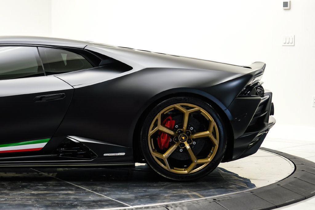 Used 2020 Lamborghini Huracan EVO AWD/4WD image 14