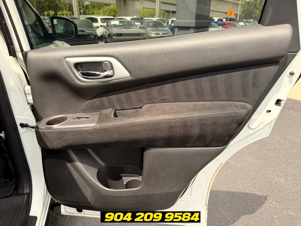 Used 2016 Nissan Pathfinder SV FWD image 30